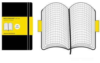 Moleskine extra large. Taccuino a quadretti copertina morbida Moleskine extra large. Taccuino a quadretti copertina morbida