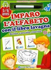 Imparo l'alfabeto con il libro lavagna