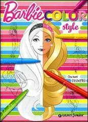 Barbie Color Style. Con adesivi